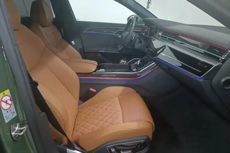 Audi S8 din 2022 cu 14.900 km - oferta AUD129467 - foto 8