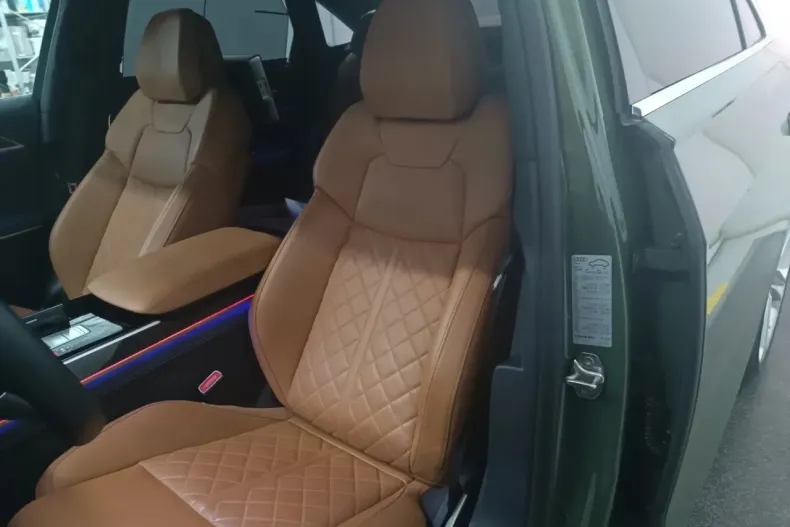 Audi S8 din 2022 cu 14.900 km - oferta AUD129467 - foto 10