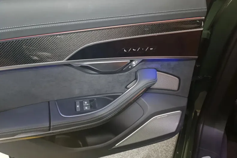 Audi S8 din 2022 cu 14.900 km - oferta AUD129467 - foto 15