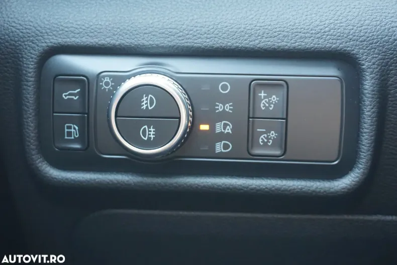 Ford Explorer din 2022 cu 43.826 km - oferta FOR129480 - foto 19