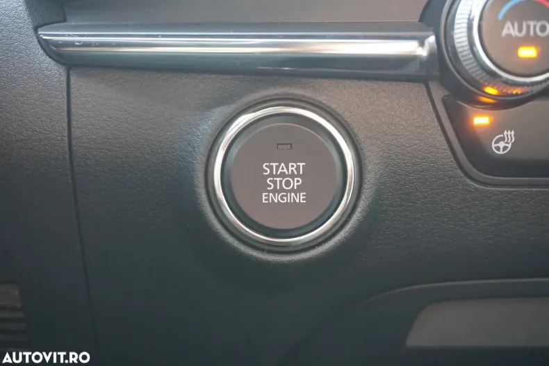 Mazda 3 din 2019 cu 71.457 km - oferta MAZ129484 - foto 11