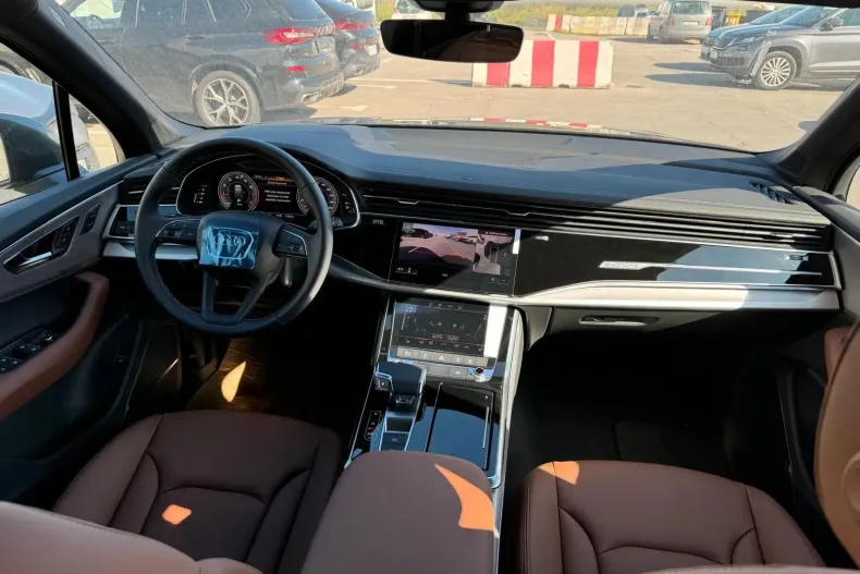 Audi Q7 din 2024 cu 10 km - oferta AUD129490 - foto 8