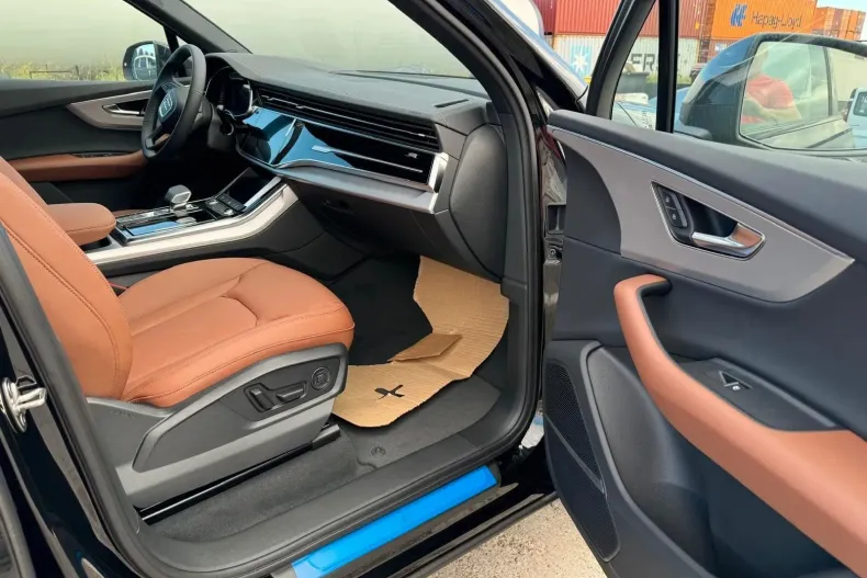 Audi Q7 din 2024 cu 10 km - oferta AUD129491 - foto 10