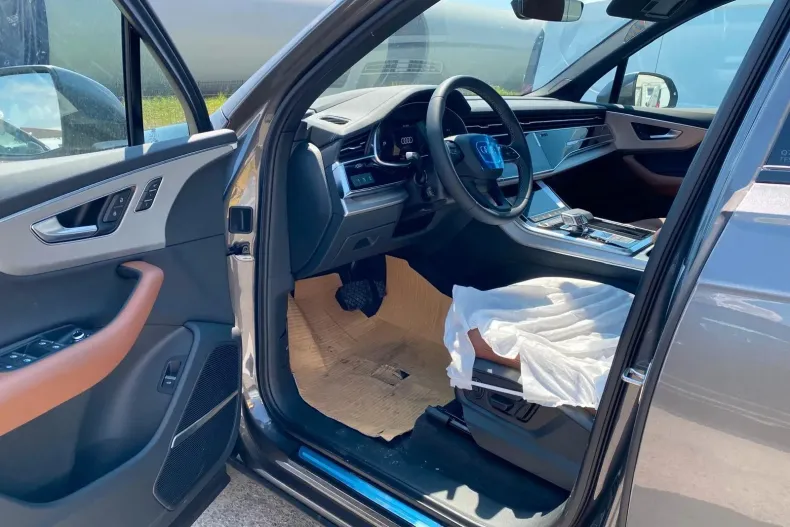 Audi Q7 din 2024 cu 10 km - oferta AUD129492 - foto 4