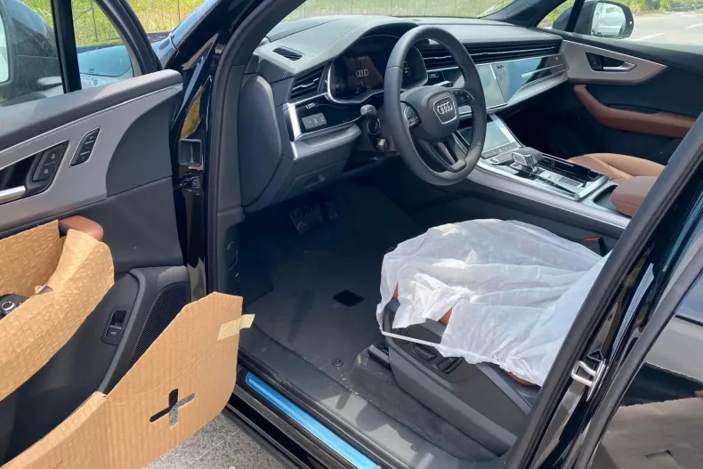 Audi Q7 din 2024 cu 10 km - oferta AUD129493 - foto 6
