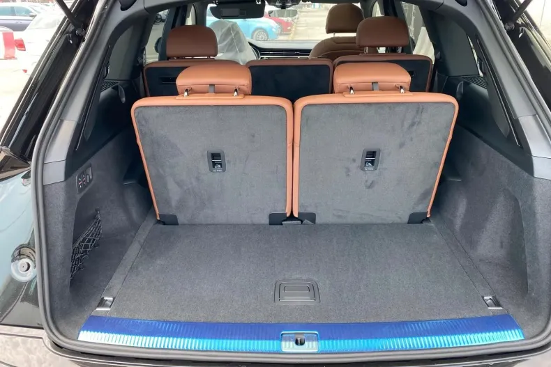 Audi Q7 din 2024 cu 10 km - oferta AUD129493 - foto 9