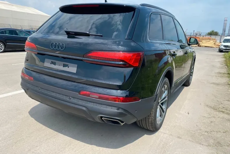 Audi Q7 din 2024 cu 10 km - oferta AUD129494 - foto 4