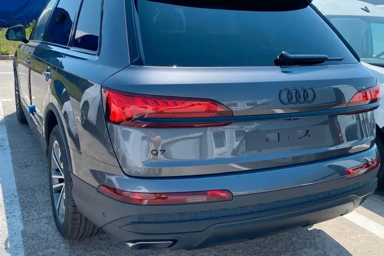 Audi Q7 din 2024 cu 10 km - oferta AUD129495 - foto 2