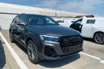 Audi Q7 din 2024 - oferta AUD129496