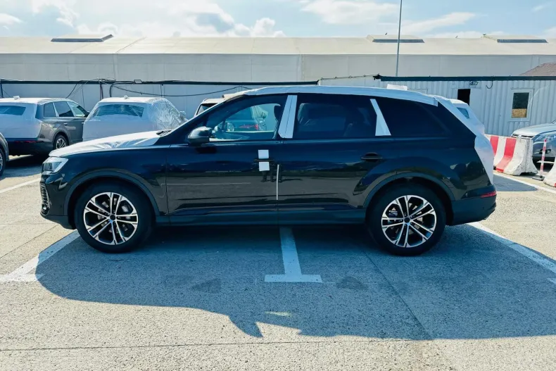 Audi Q7 din 2024 cu 10 km - oferta AUD129499 - foto 3