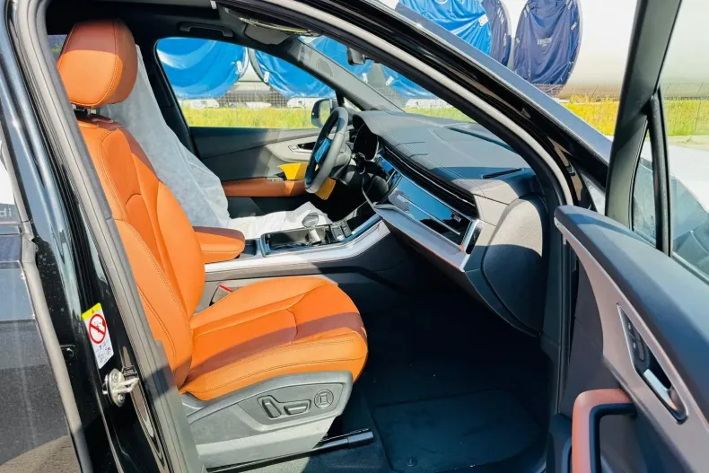 Audi Q7 din 2024 cu 10 km - oferta AUD129499 - foto 12