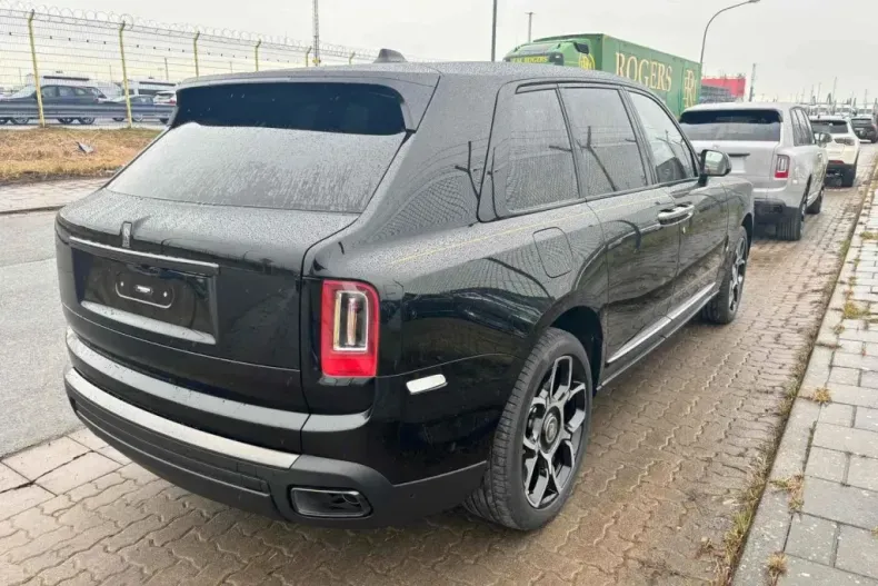 Rolls-Royce Cullinan din 2024 cu 10 km - oferta ROL129500 - foto 2