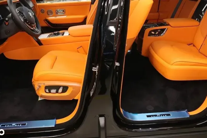 Rolls-Royce Cullinan din 2024 cu 10 km - oferta ROL129500 - foto 8