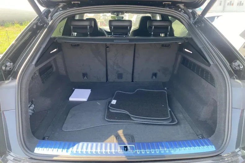 Audi Q8 din 2024 cu 10 km - oferta AUD129501 - foto 14