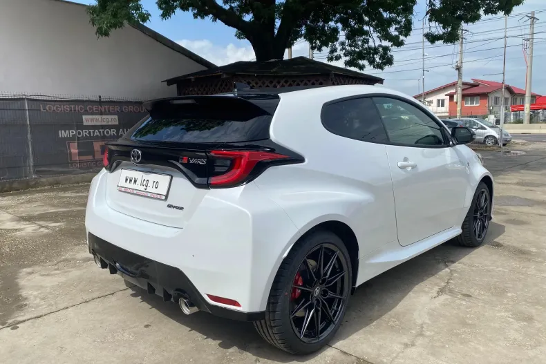 Toyota Yaris din 2024 cu 10 km - oferta TOY129502 - foto 3