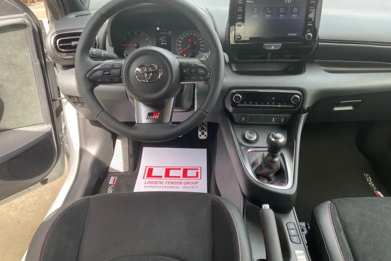 Toyota Yaris din 2024 cu 10 km - oferta TOY129502 - foto 12