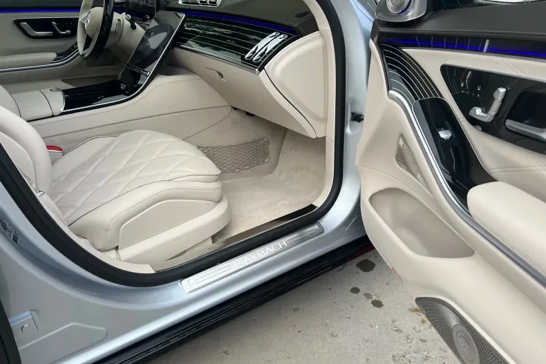 Mercedes-Benz S Maybach din 2023 cu 10 km - oferta MER129507 - foto 12