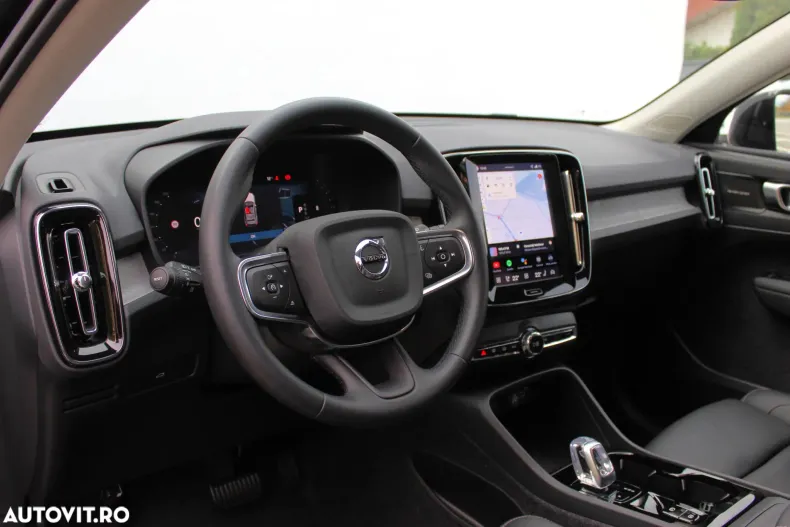 Volvo XC40 din 2025 cu 1.500 km - oferta VOL129514 - foto 11