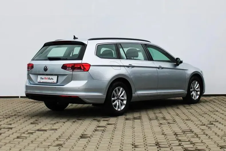 Volkswagen Passat din 2022 cu 130.419 km - oferta VOL129522 - foto 5