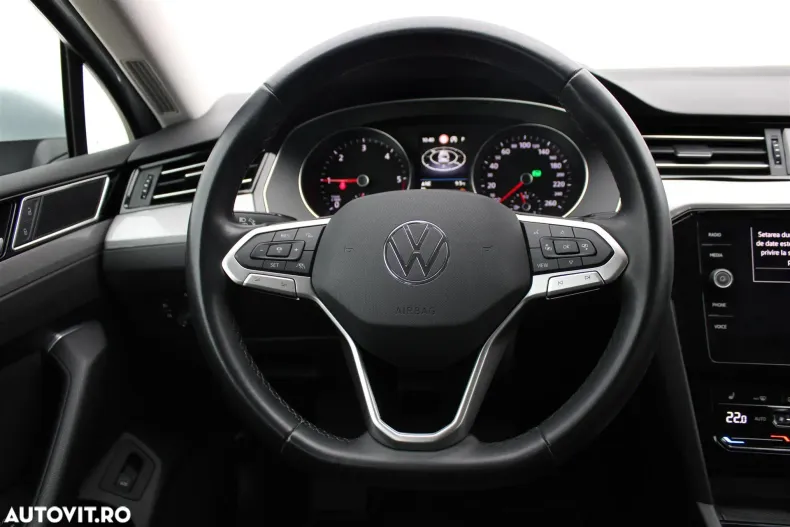 Volkswagen Passat din 2022 cu 130.419 km - oferta VOL129522 - foto 16