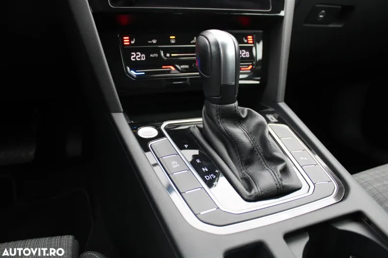 Volkswagen Passat din 2022 cu 130.419 km - oferta VOL129522 - foto 20