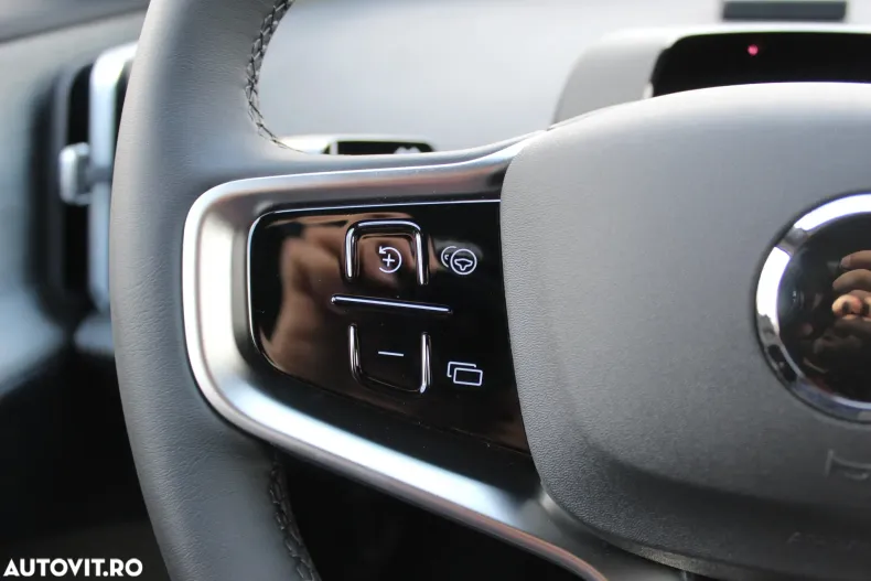 Volvo EX30 din 2024 cu 5 km - oferta VOL129524 - foto 9