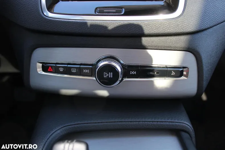 Volvo XC90 din 2020 cu 112.346 km - oferta VOL129525 - foto 19