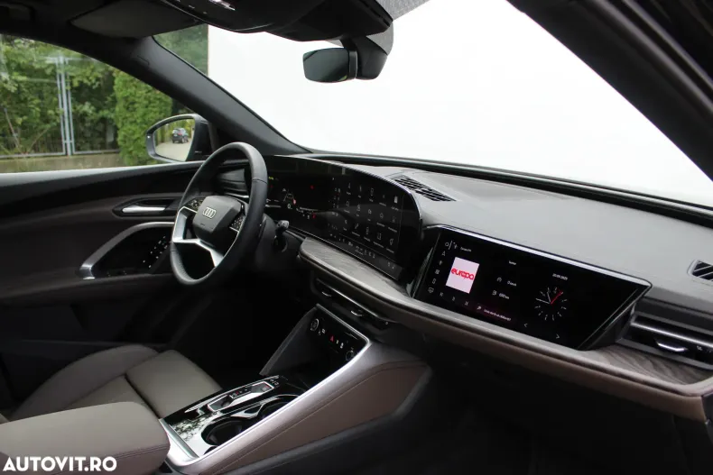 Audi Q5 din 2025 cu 3.211 km - oferta AUD129527 - foto 12