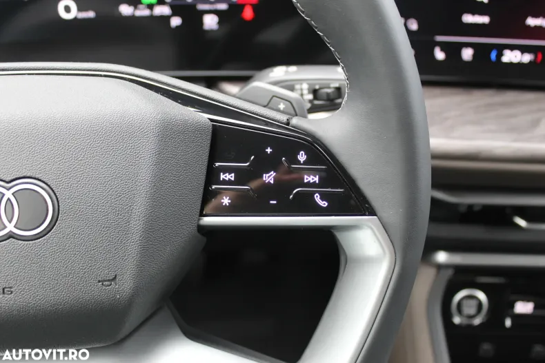 Audi Q5 din 2025 cu 3.211 km - oferta AUD129527 - foto 18