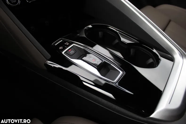 Audi Q5 din 2025 cu 3.211 km - oferta AUD129527 - foto 19