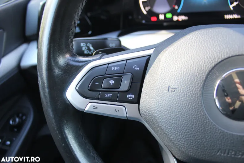 Volkswagen Golf din 2021 cu 155.670 km - oferta VOL129530 - foto 19