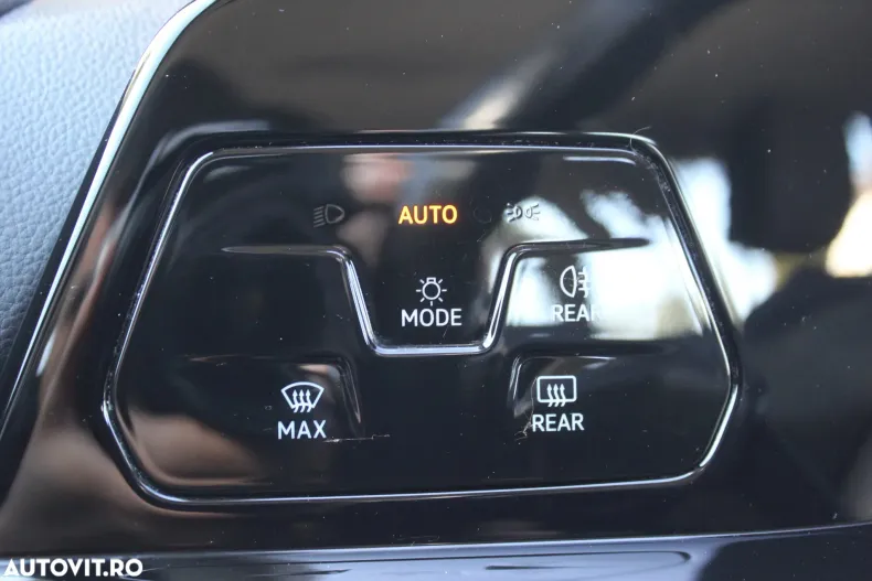 Volkswagen Golf din 2021 cu 155.670 km - oferta VOL129530 - foto 21