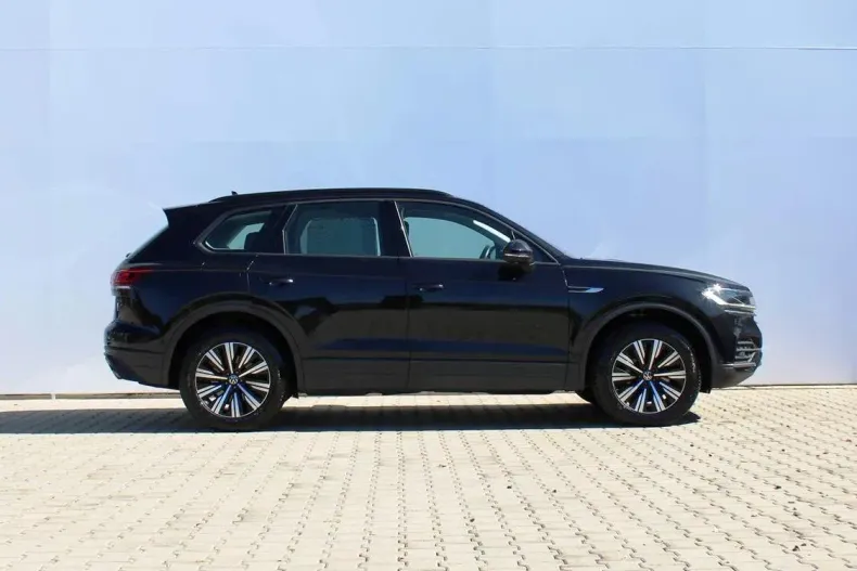 Volkswagen Touareg din 2022 cu 74.189 km - oferta VOL129539 - foto 6