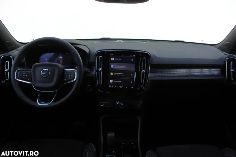 Volvo XC40 din 2025 cu 500 km - oferta VOL129540 - foto 22