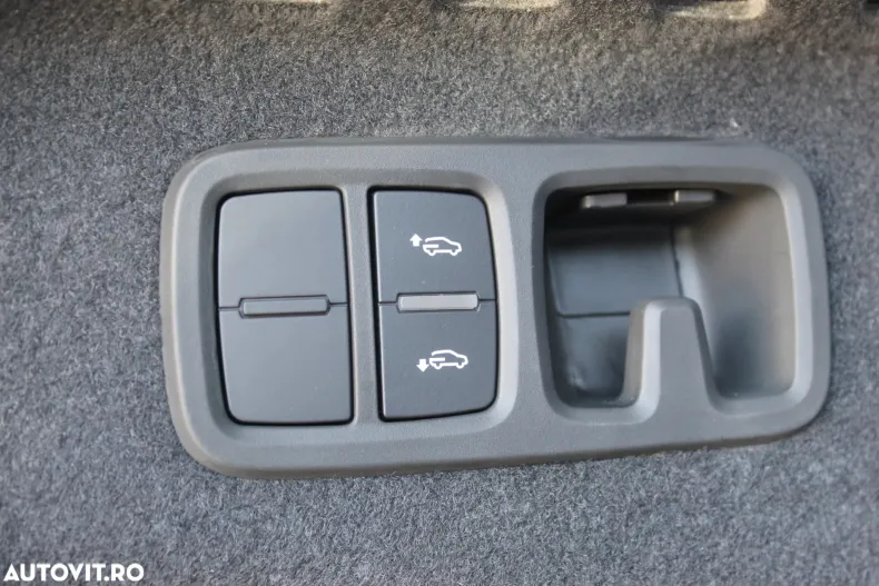 Audi Q8 din 2025 cu 3.000 km - oferta AUD129544 - foto 38