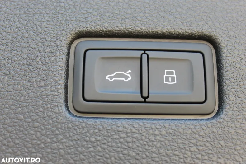 Audi Q8 din 2025 cu 3.000 km - oferta AUD129544 - foto 39