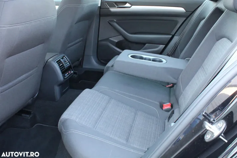 Volkswagen Passat din 2020 cu 57.001 km - oferta VOL129546 - foto 12