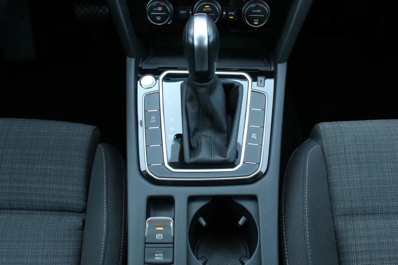 Volkswagen Passat din 2020 cu 57.001 km - oferta VOL129546 - foto 21