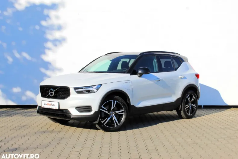 Volvo XC40 din 2020 cu 52.243 km - oferta VOL129548 - foto 1