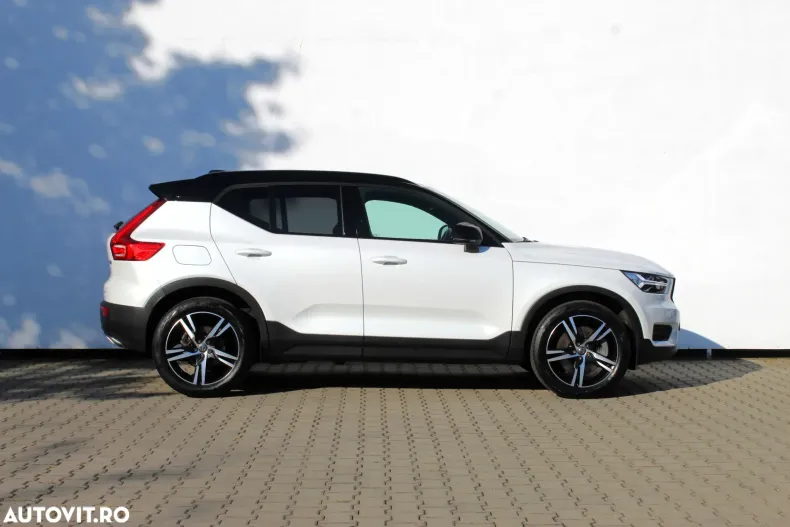 Volvo XC40 din 2020 cu 52.243 km - oferta VOL129548 - foto 6