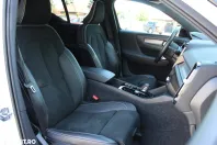 Volvo XC40 din 2020 cu 52.243 km - oferta VOL129548 - foto 12