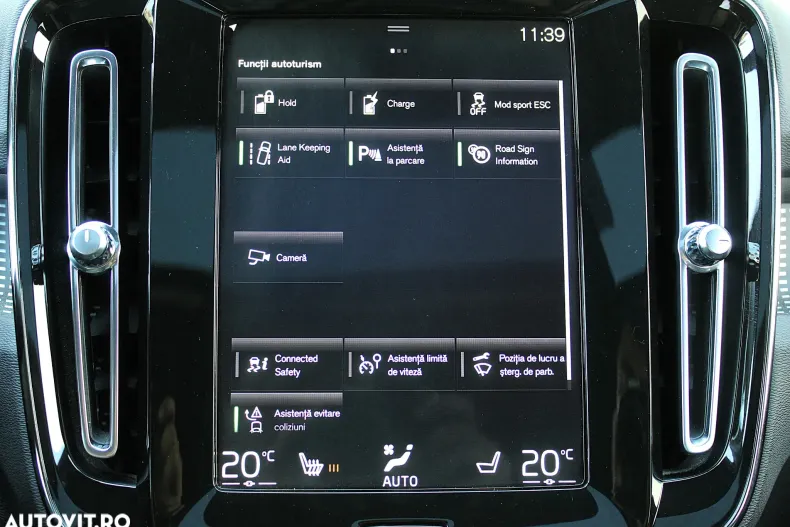 Volvo XC40 din 2020 cu 52.243 km - oferta VOL129548 - foto 24