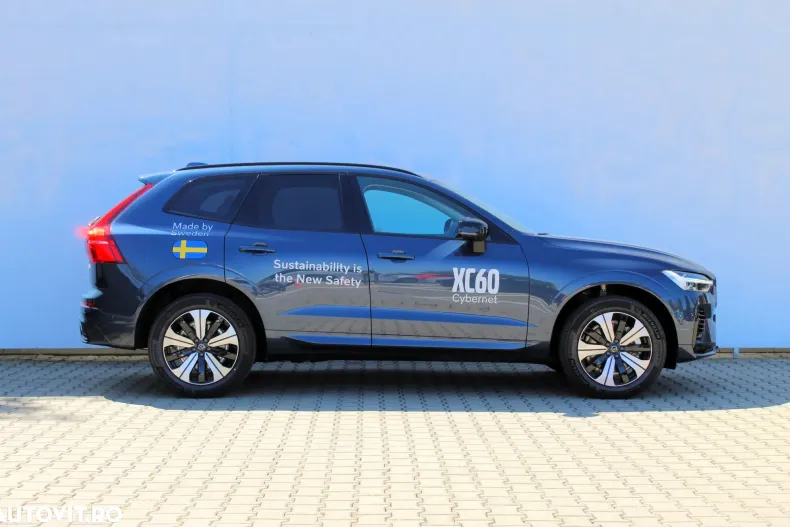 Volvo XC60 din 2025 cu 5 km - oferta VOL129549 - foto 6