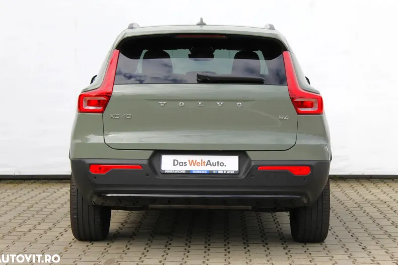 Volvo XC40 din 2025 cu 3.000 km - oferta VOL129554 - foto 4