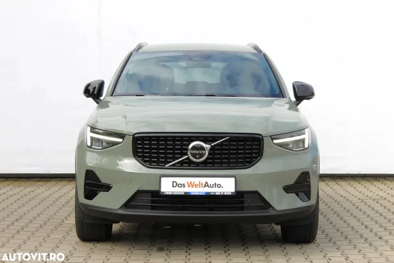 Volvo XC40 din 2025 cu 3.000 km - oferta VOL129554 - foto 8