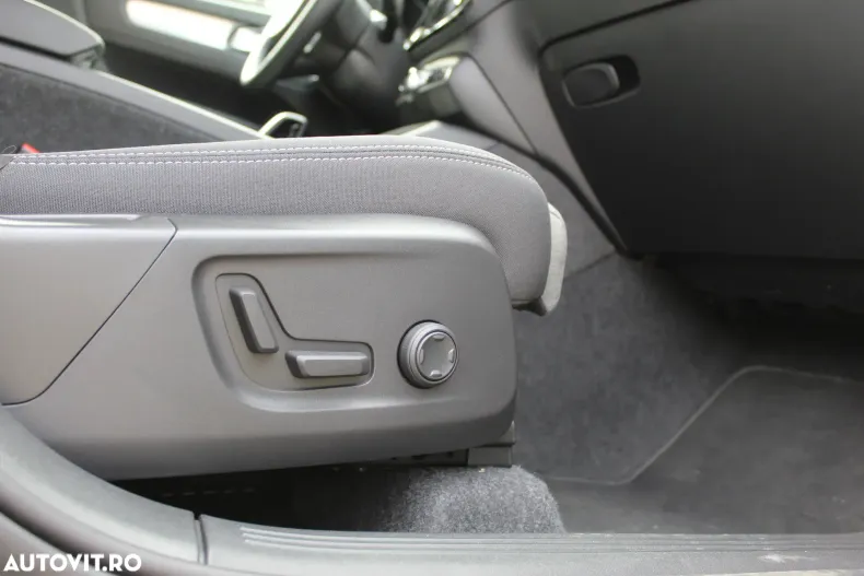 Volvo XC40 din 2025 cu 3.000 km - oferta VOL129554 - foto 21