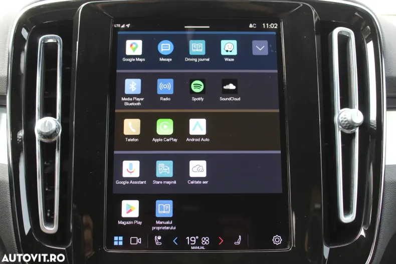 Volvo XC40 din 2025 cu 3.000 km - oferta VOL129554 - foto 25