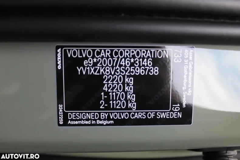 Volvo XC40 din 2025 cu 3.000 km - oferta VOL129554 - foto 40