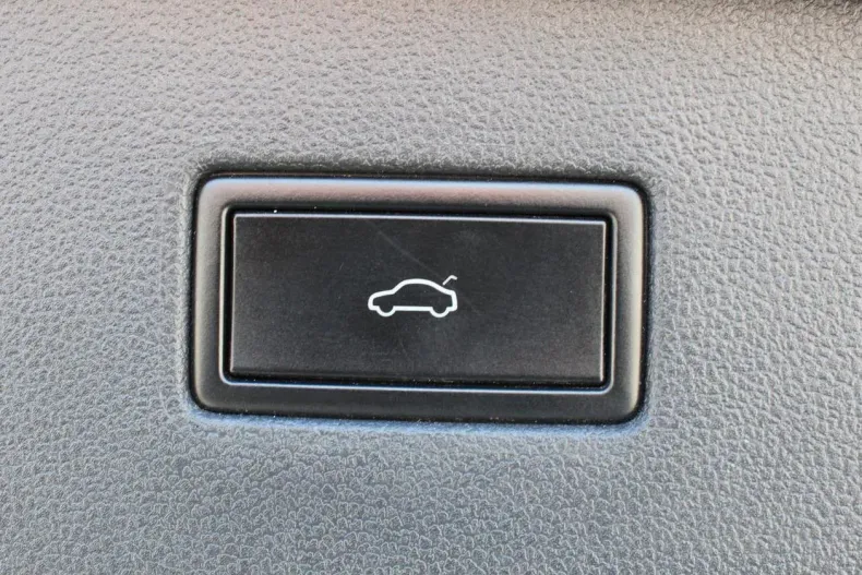 Volkswagen Tiguan din 2020 cu 92.394 km - oferta VOL129555 - foto 22