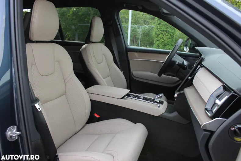 Volvo XC90 din 2025 cu 5 km - oferta VOL129556 - foto 11